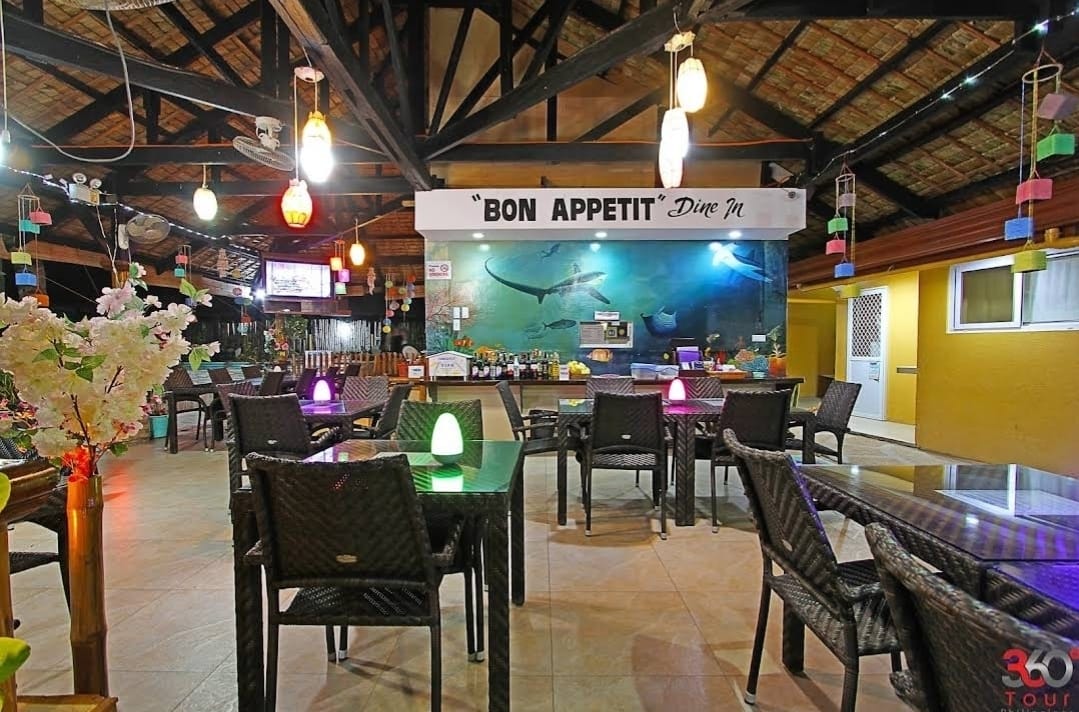 Bon Appetit restaurant at Slams Garden Dive Resort